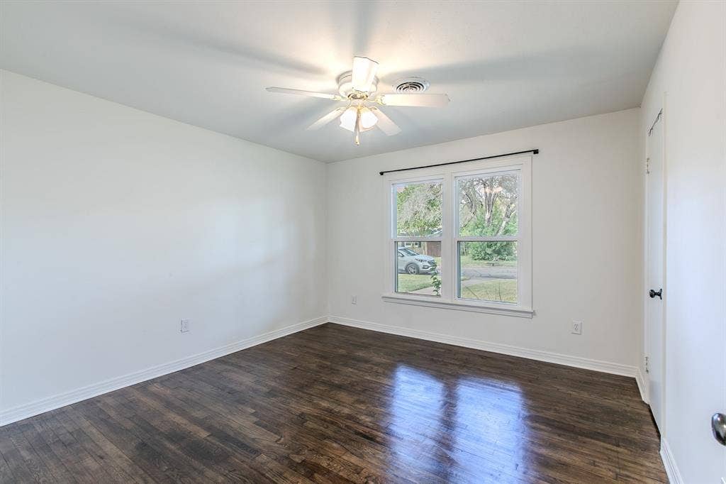 2200 N 52nd Street, Waco, TX 76710 2200 N 52nd Street, Waco, TX 76710