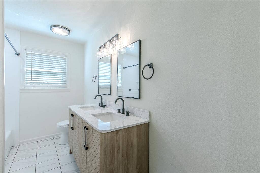 2200 N 52nd Street, Waco, TX 76710 2200 N 52nd Street, Waco, TX 76710