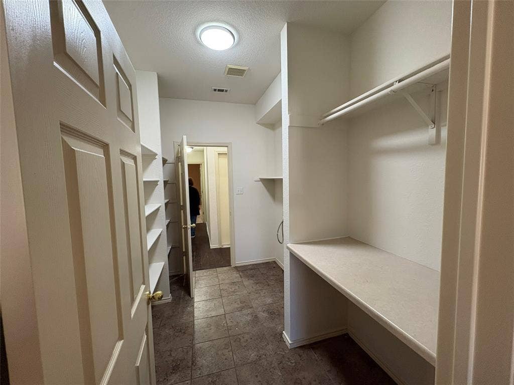 1440 Thibodeaux Drive, Round Rock, TX 78664