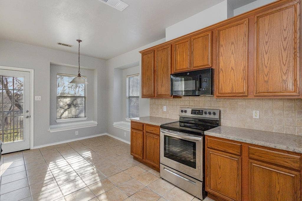 7920 Glenway Drive, Dallas, TX 75249