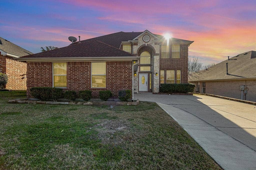 7920 Glenway Drive, Dallas, TX 75249
