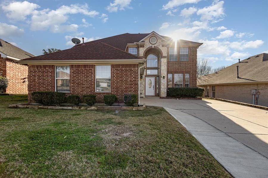 Property photo for 7920 Glenway Drive, Dallas, TX
