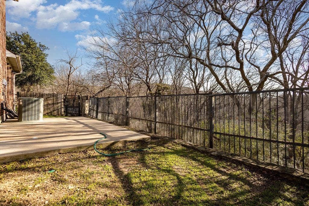 7920 Glenway Drive, Dallas, TX 75249