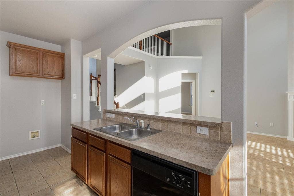 7920 Glenway Drive, Dallas, TX 75249