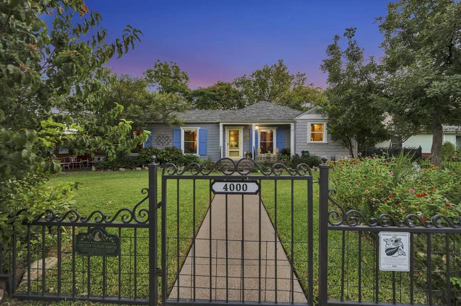 Property photo for 4000 Medford Road, Fort Worth, TX
