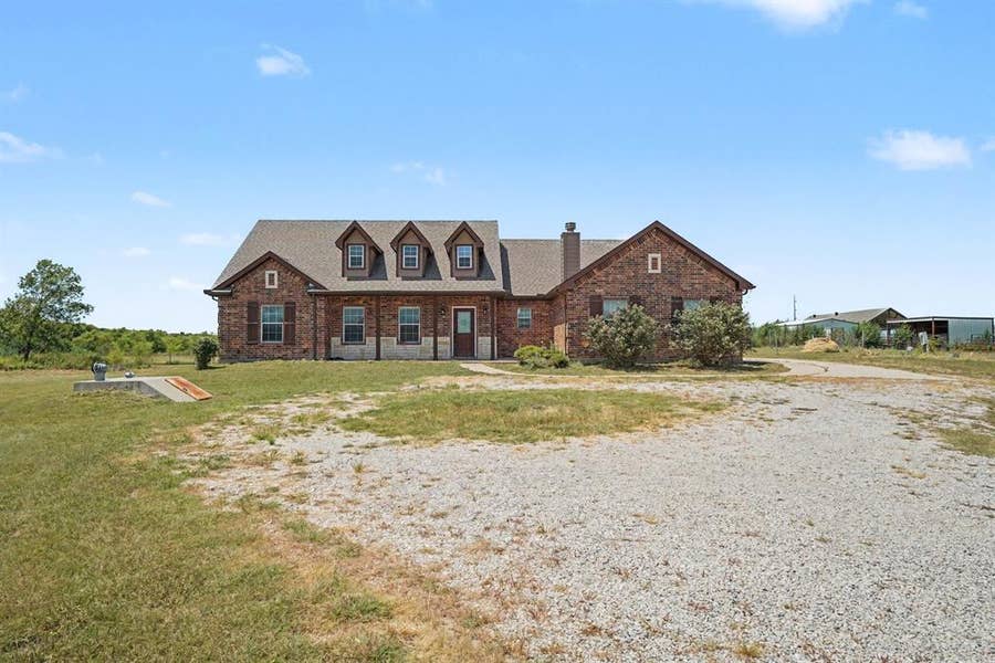 Property photo for 1362 Private Road 2739, Caddo Mills, TX