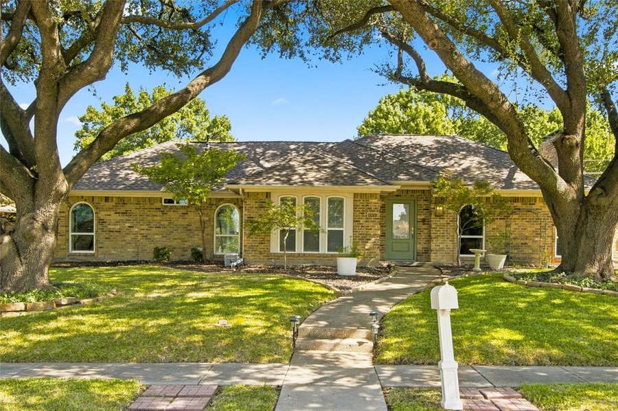 Property photo for 1855 Hatherly Drive, Plano, TX