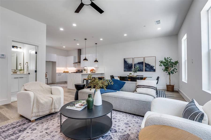Property photo for 631 N Tyler Street, #302, Dallas, TX