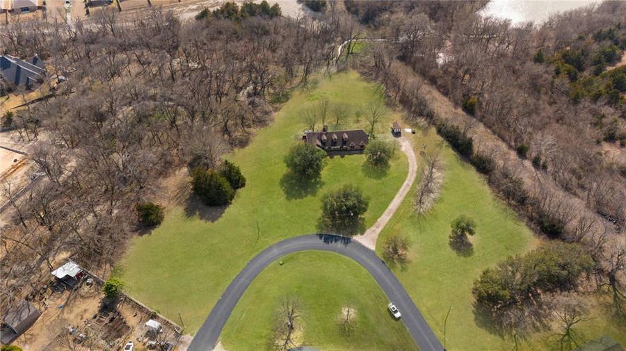 Property photo for 908 Hurricane Creek Circle, Anna, TX