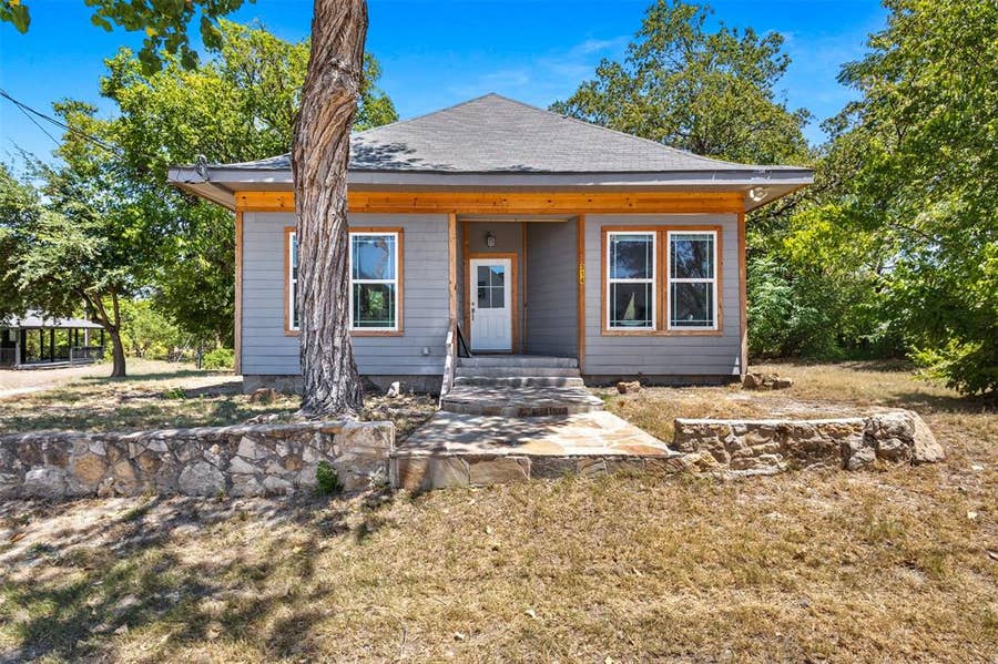 Property photo for 314 N Harding Street, Fort Worth, TX