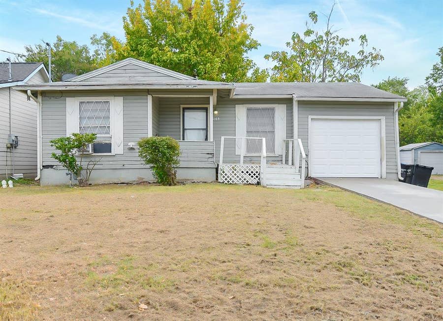 Property photo for 3103 Poplar Street, Greenville, TX