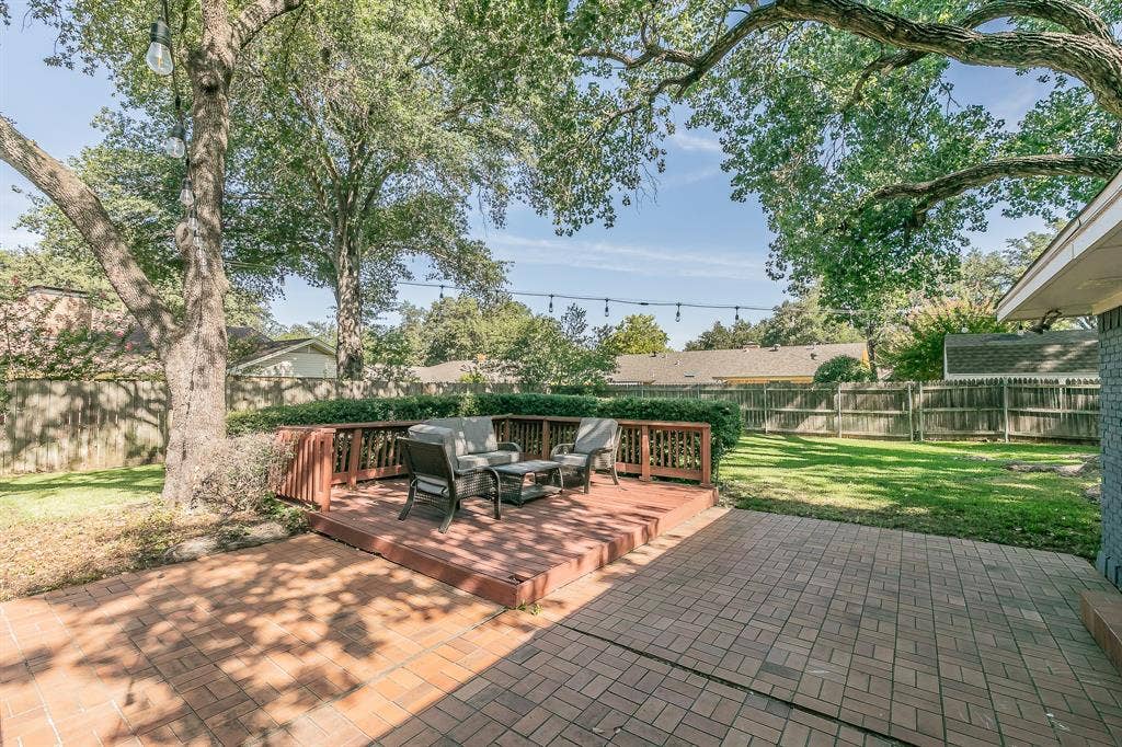 2109 Friar Tuck Drive, Arlington, TX 76013 2109 Friar Tuck Drive, Arlington, TX 76013