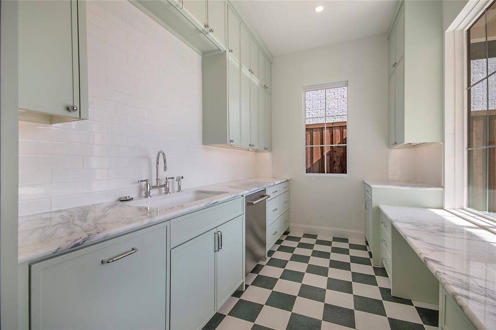 10911 Beauty Lane, Dallas, TX 75229