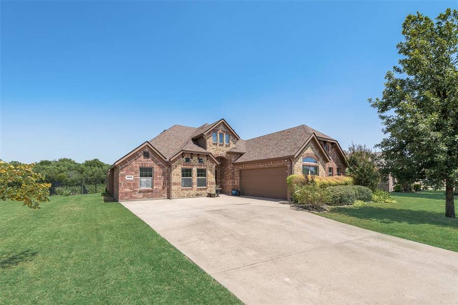 Property photo for 1812 Fair Oaks Lane, Royse City, TX