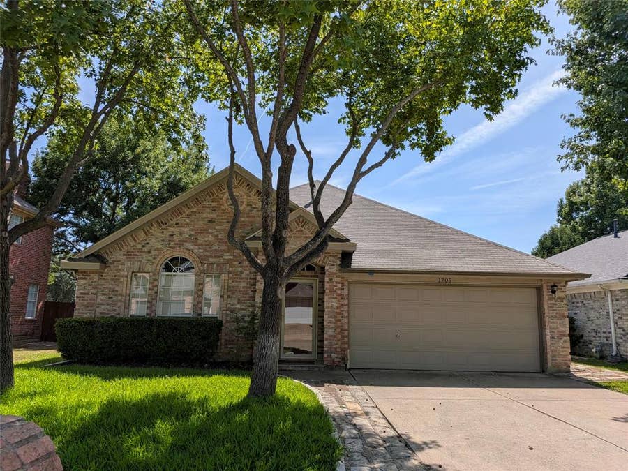 Property photo for 1705 Ingleside Drive, Flower Mound, TX