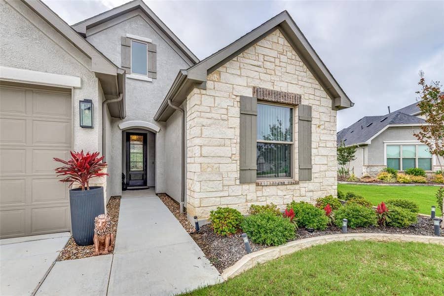 Property photo for 8509 Cocobolo Drive, Denton, TX