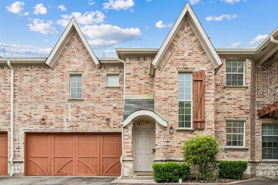 Property photo for 2117 Parkview, Carrollton, TX