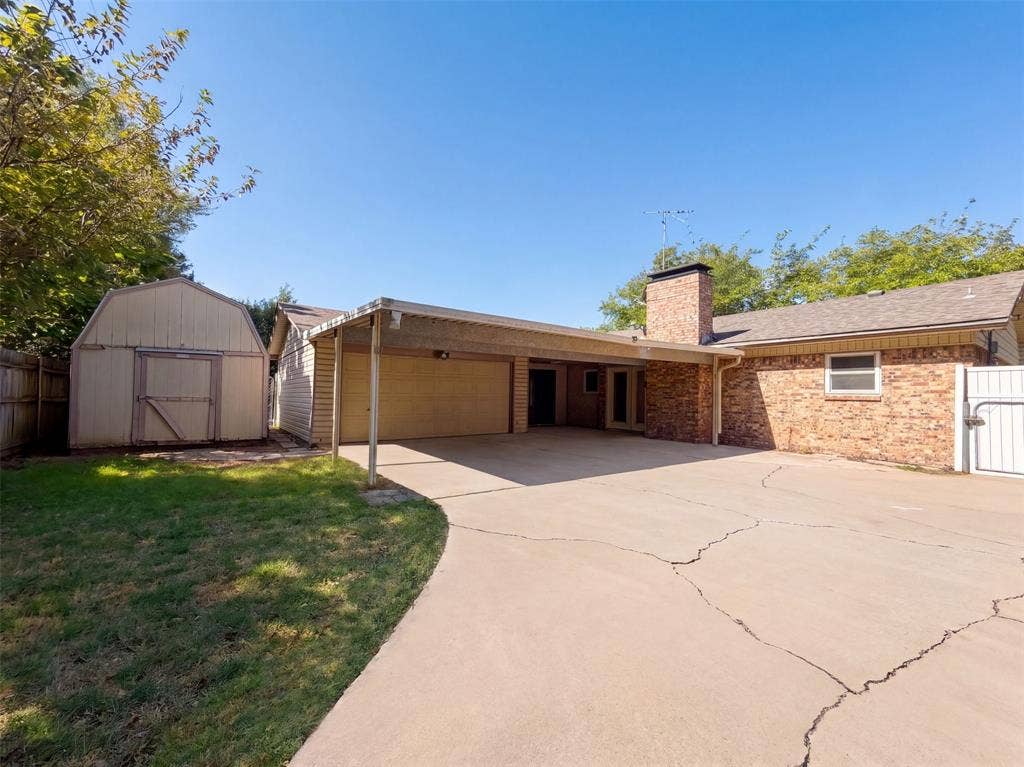 1136 Kris Street, Irving, TX 75060 1136 Kris Street, Irving, TX 75060