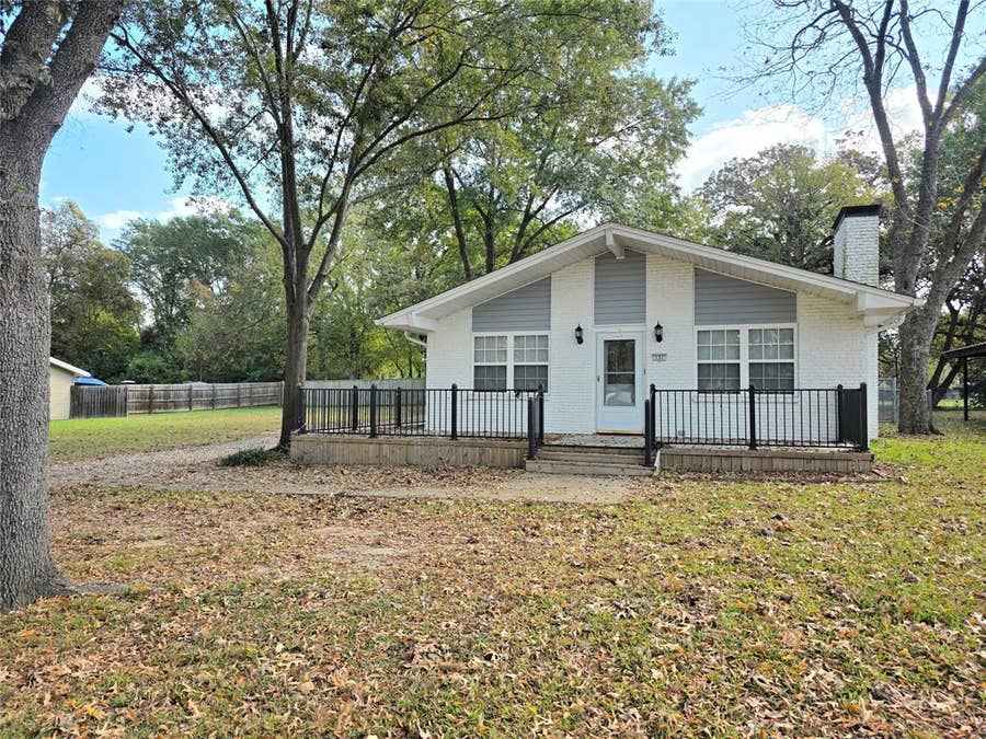 Property photo for 131 Ocean Drive, Gun Barrel City, TX