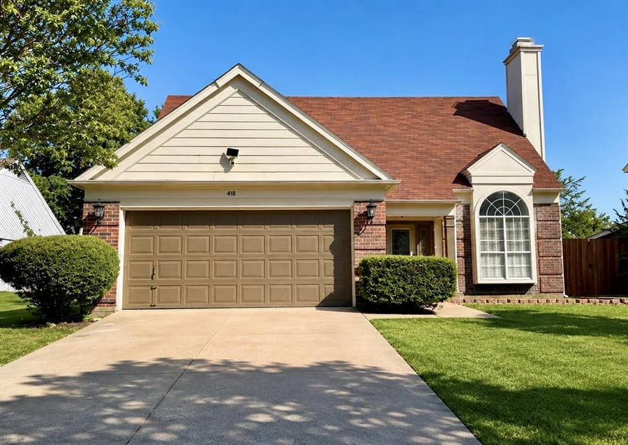 Property photo for 418 Newberry Street, Grand Prairie, TX