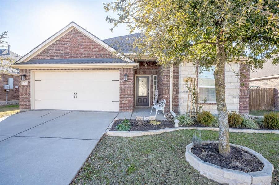 Property photo for 413 Lipizzan Lane, Celina, TX