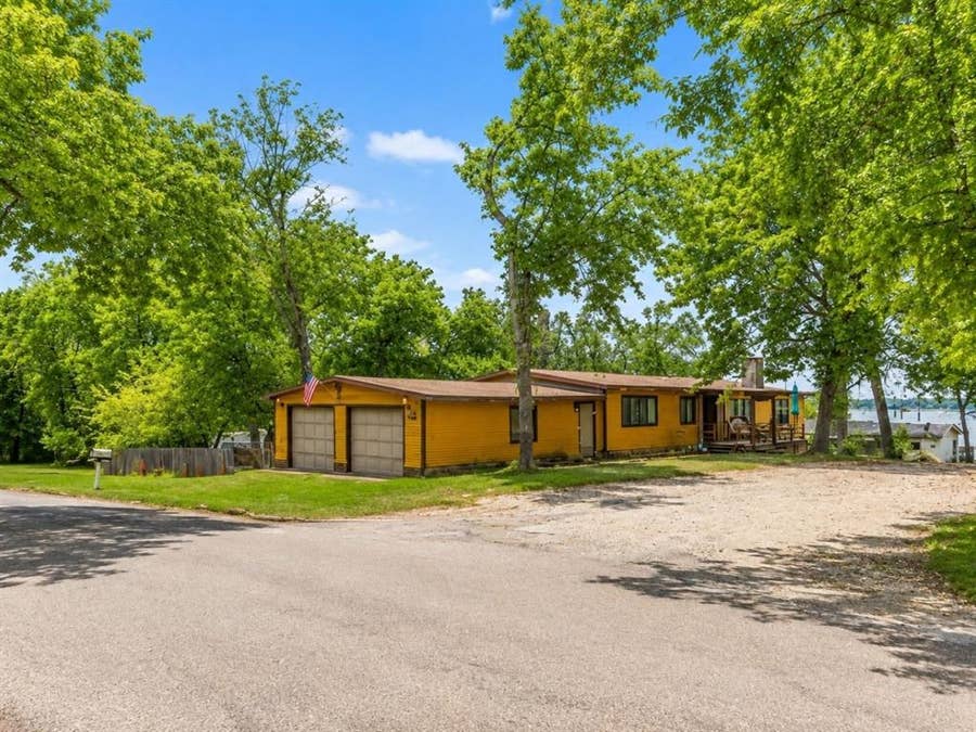 Property photo for 14415 Melrick Boulevard, Malakoff, TX