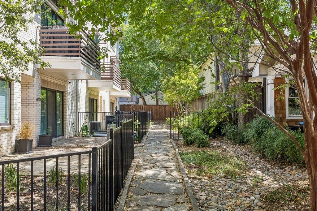 4025 Lemmon Tree Place, Dallas, TX 75219 4025 Lemmon Tree Place, Dallas, TX 75219
