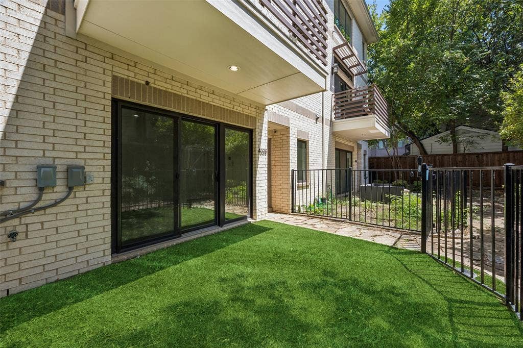 4025 Lemmon Tree Place, Dallas, TX 75219 4025 Lemmon Tree Place, Dallas, TX 75219