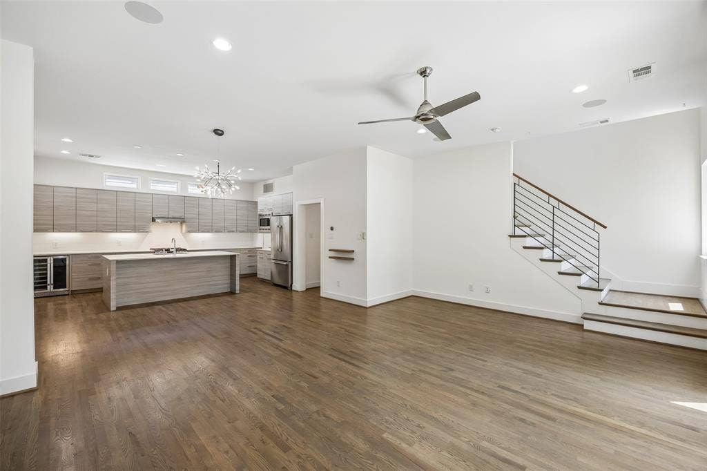 4025 Lemmon Tree Place, Dallas, TX 75219 4025 Lemmon Tree Place, Dallas, TX 75219