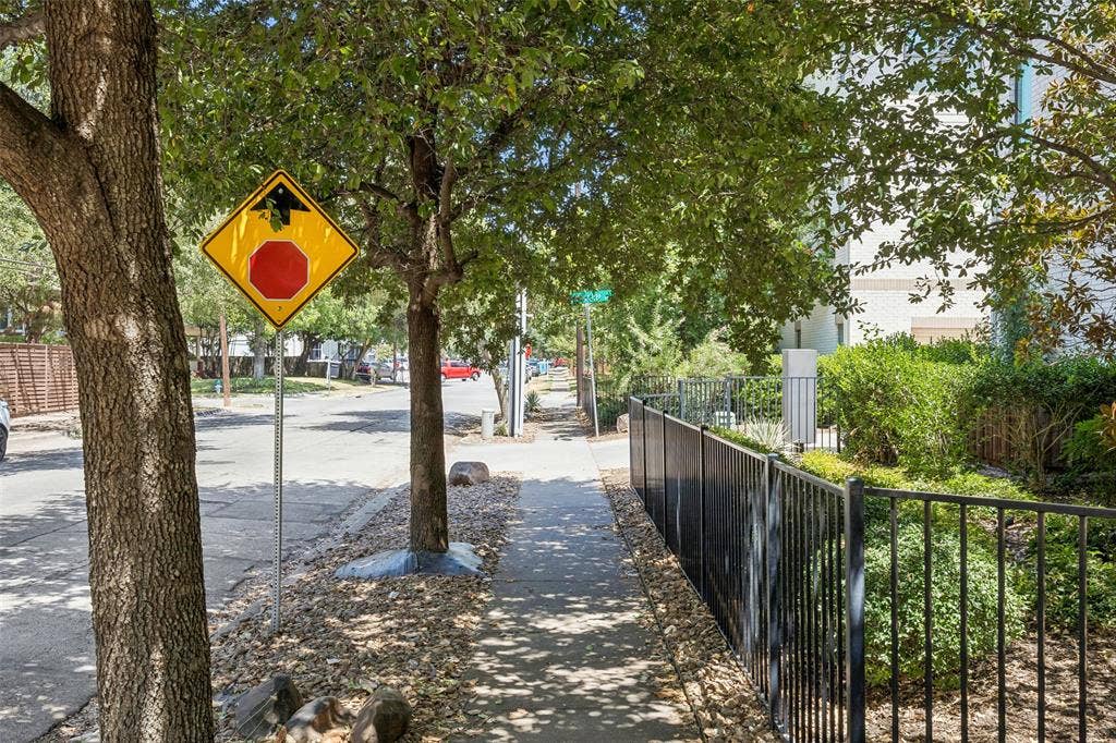 4025 Lemmon Tree Place, Dallas, TX 75219 4025 Lemmon Tree Place, Dallas, TX 75219