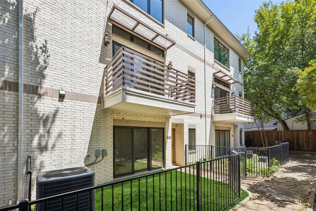 4025 Lemmon Tree Place, Dallas, TX 75219 4025 Lemmon Tree Place, Dallas, TX 75219