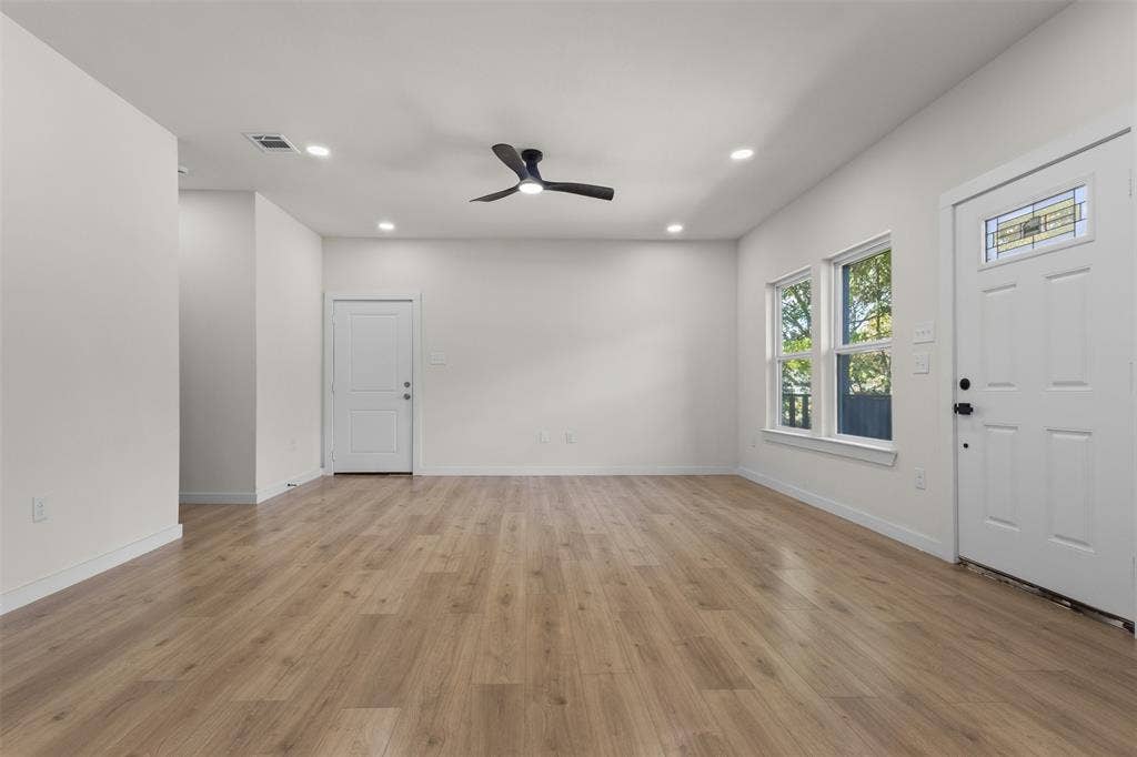 333 Levant Avenue, Dallas, TX 75217 333 Levant Avenue, Dallas, TX 75217