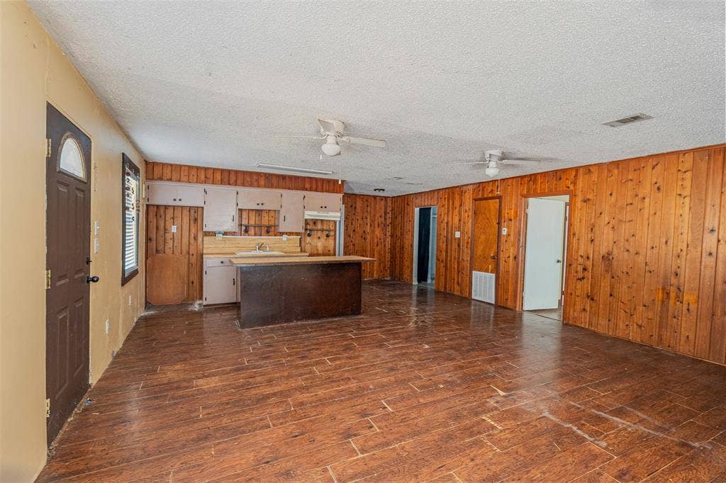 116 Wildwood Crossover Street, Gun Barrel City, TX 75156 116 Wildwood Crossover Street, Gun Barrel City, TX 75156