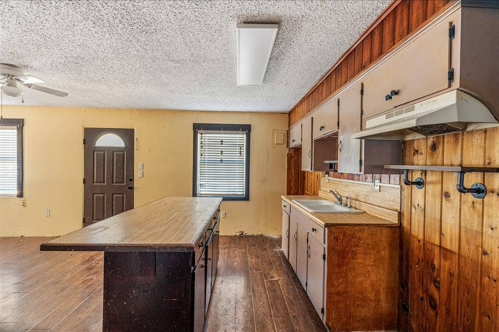 116 Wildwood Crossover Street, Gun Barrel City, TX 75156 116 Wildwood Crossover Street, Gun Barrel City, TX 75156
