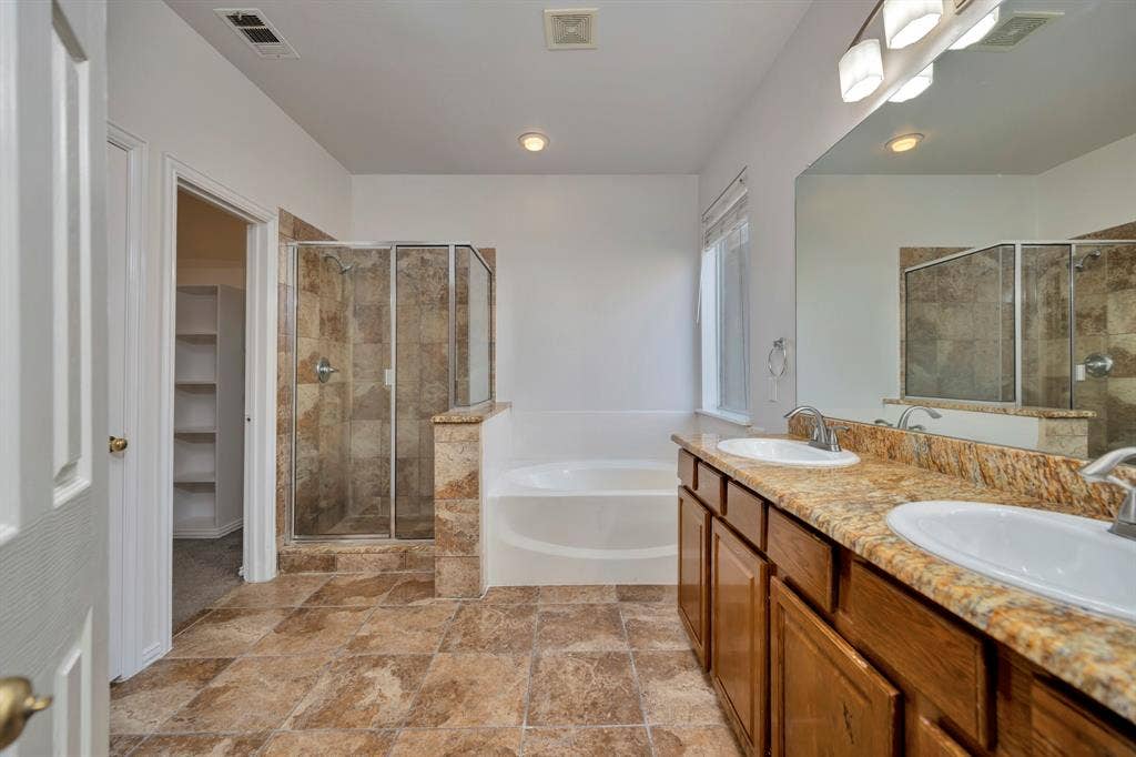 844 Sequoia Way, Saginaw, TX 76131 844 Sequoia Way, Saginaw, TX 76131