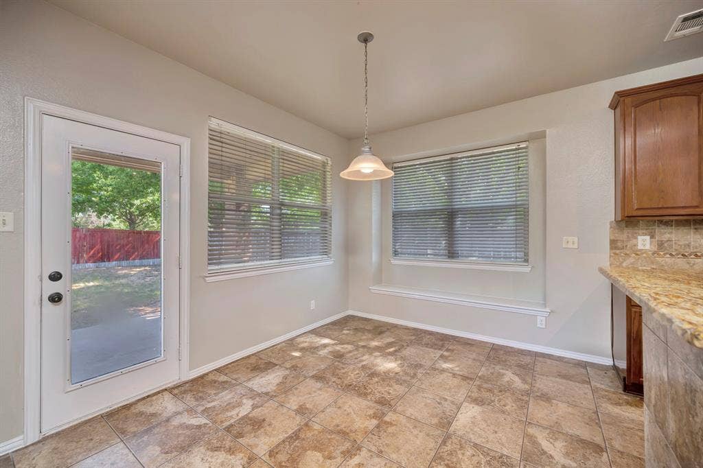 844 Sequoia Way, Saginaw, TX 76131 844 Sequoia Way, Saginaw, TX 76131