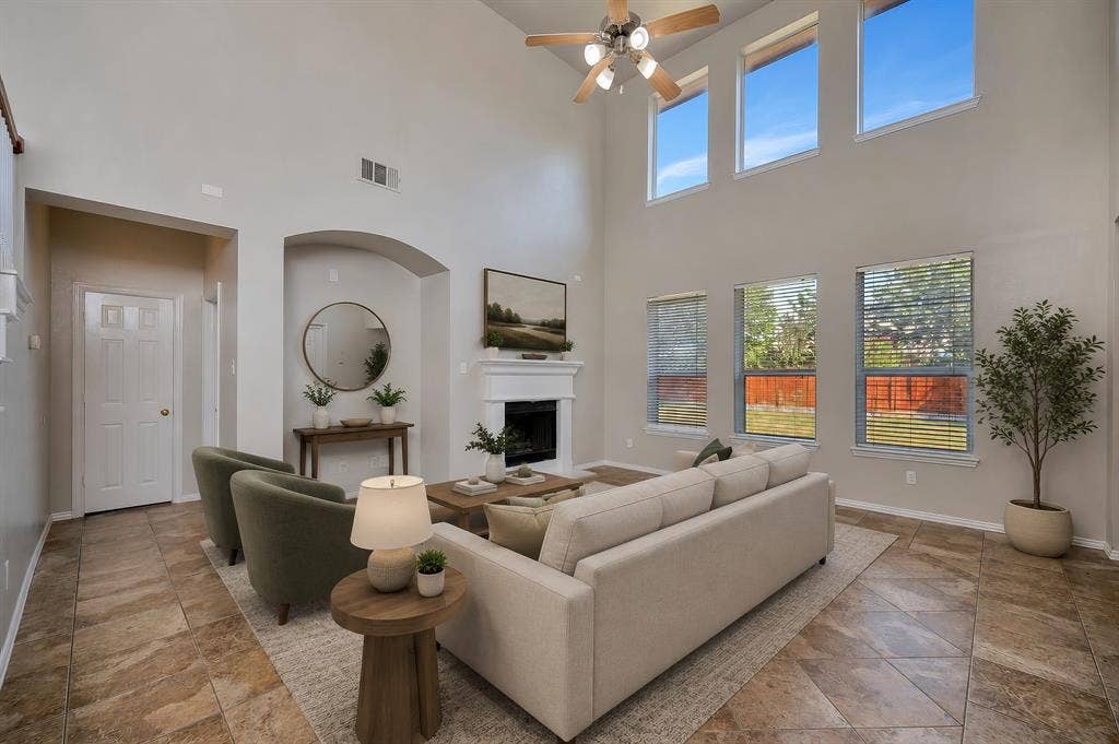 844 Sequoia Way, Saginaw, TX 76131 Virtually staged