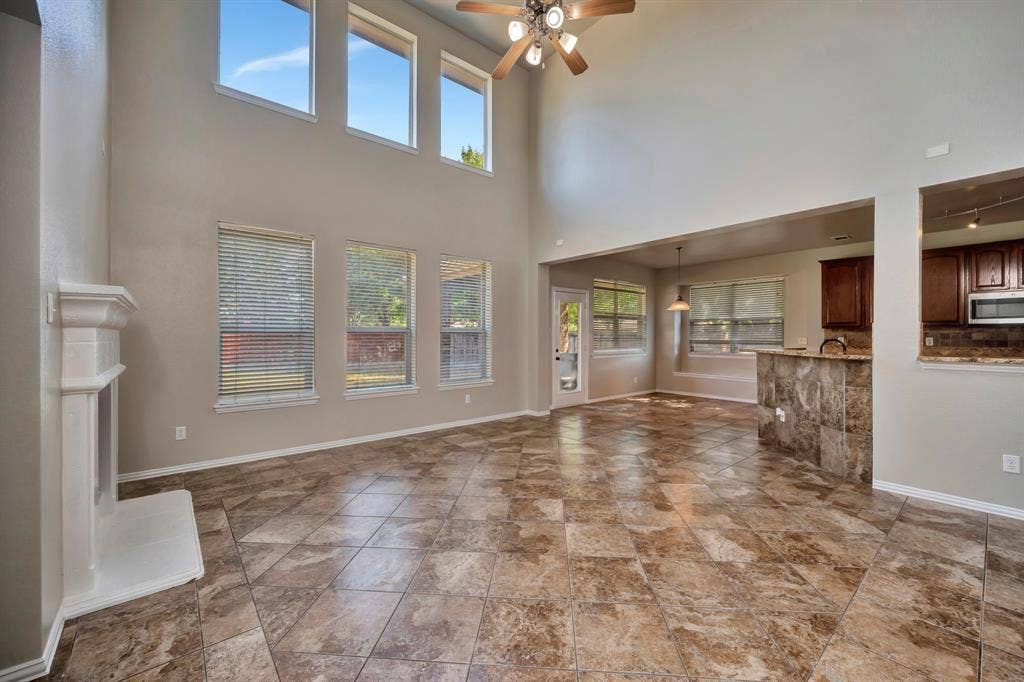 844 Sequoia Way, Saginaw, TX 76131 844 Sequoia Way, Saginaw, TX 76131