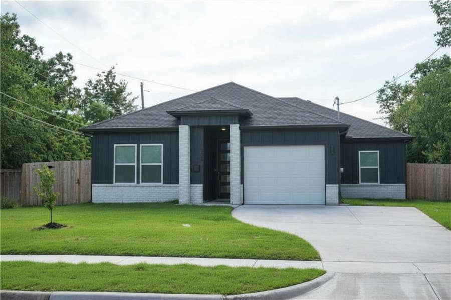 Property photo for 317 White Star Lane, Dallas, TX