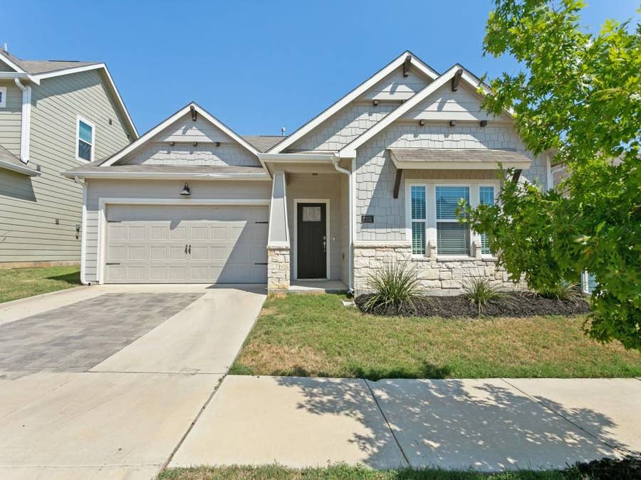 Property photo for 2201 Paxton Way, Denton, TX