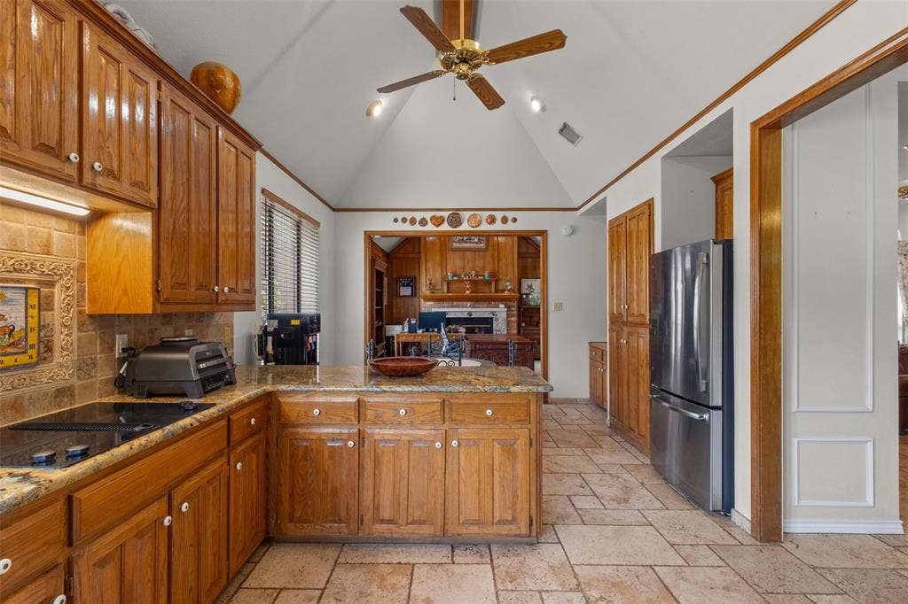 2616 Tulip Drive, Richardson, TX 75082 2616 Tulip Drive, Richardson, TX 75082
