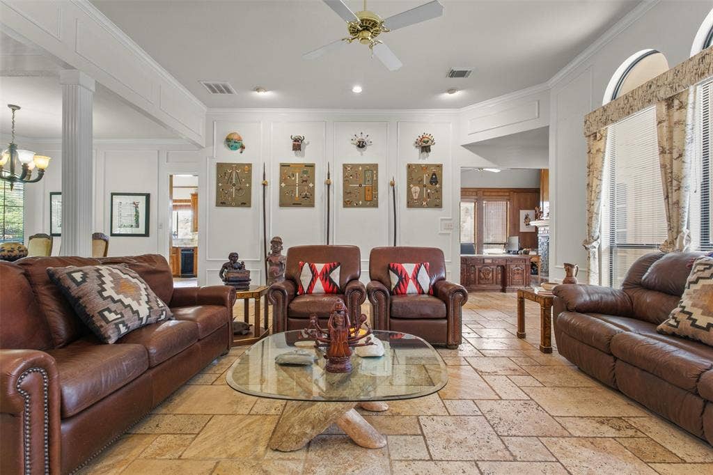 2616 Tulip Drive, Richardson, TX 75082 2616 Tulip Drive, Richardson, TX 75082