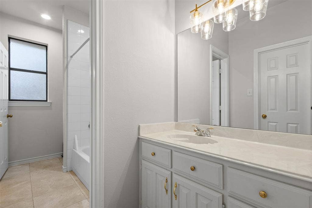 2616 Tulip Drive, Richardson, TX 75082 2616 Tulip Drive, Richardson, TX 75082