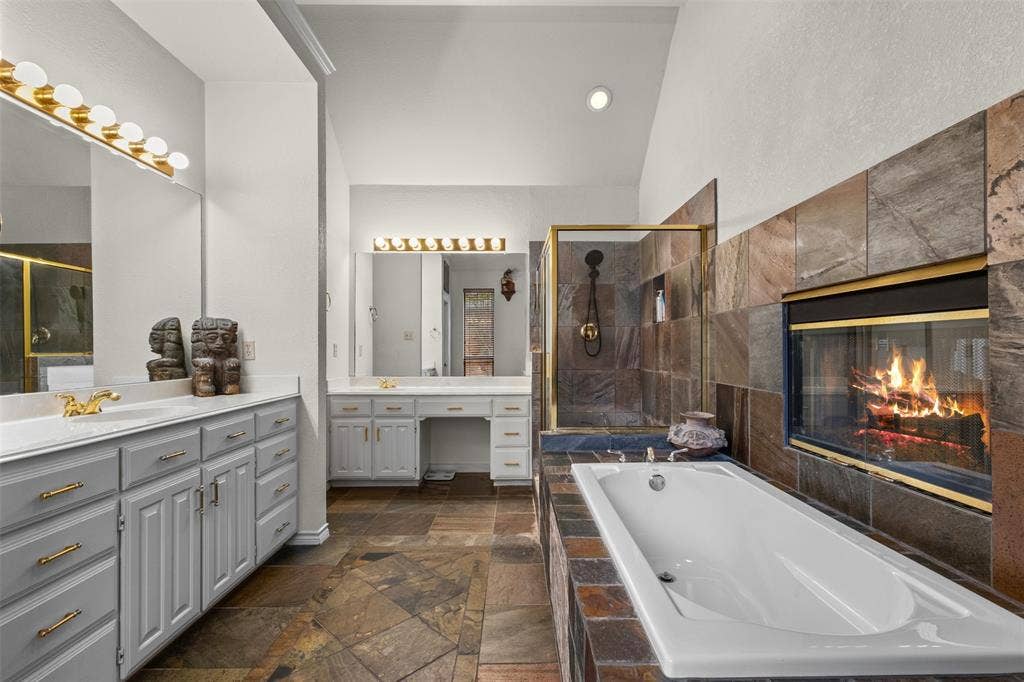 2616 Tulip Drive, Richardson, TX 75082 2616 Tulip Drive, Richardson, TX 75082