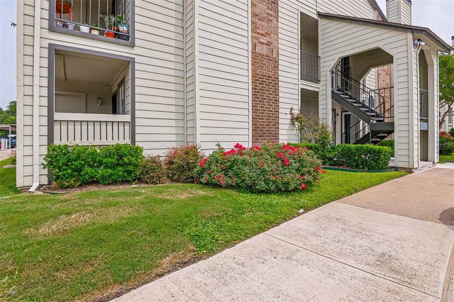 Property photo for 5981 Arapaho Road, #309, Dallas, TX