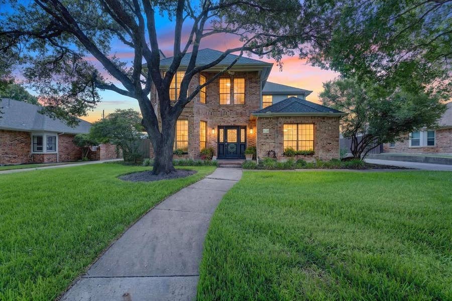 Property photo for 4120 Fairlakes Court, Dallas, TX