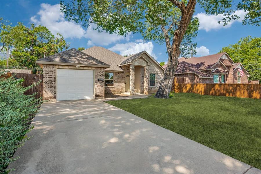Property photo for 7221 Denton Drive, Dallas, TX