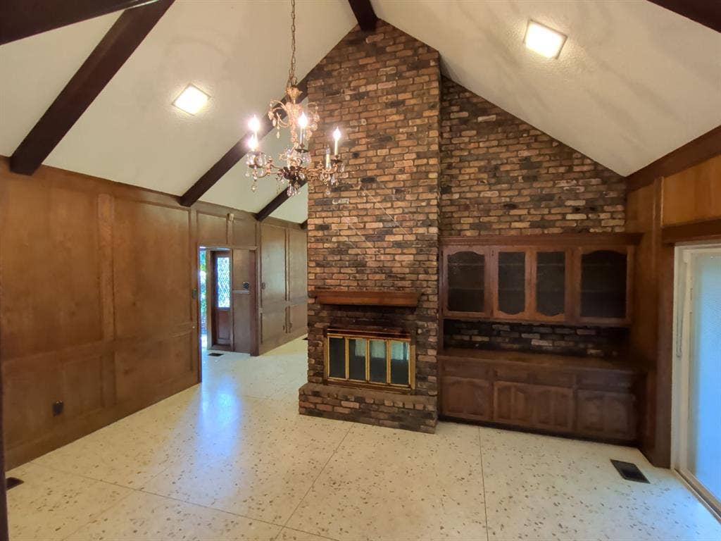 2311 Lakeside Drive, Arlington, TX 76013