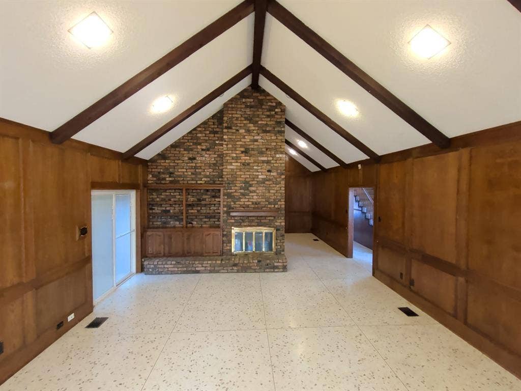 2311 Lakeside Drive, Arlington, TX 76013