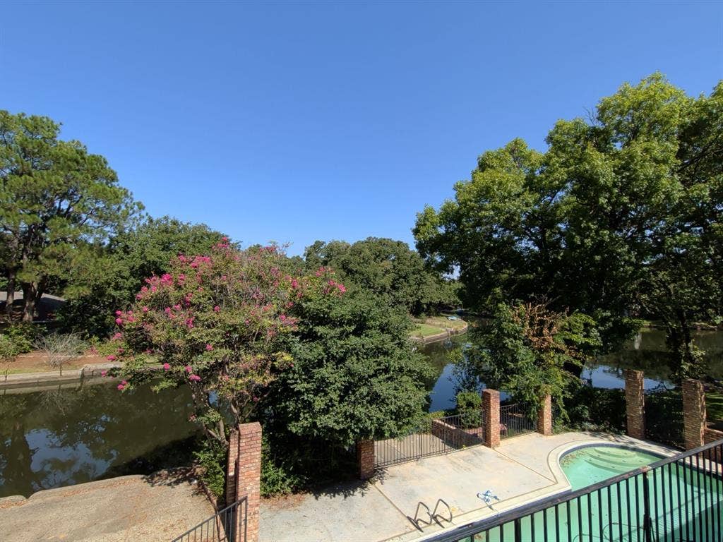 2311 Lakeside Drive, Arlington, TX 76013